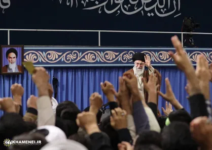 می&zwnj;گویند باید ریشه&zwnj; ملت ایران را از بین ببریم؛ احمق! می&zwnj;شود ریشه&zwnj; این ملت را کَند؟/ امیدواران به آمریکا، از خود آمریکا ضربه خوردند