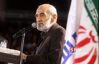 یمنی&zwnj;ها باید نفت&zwnj;کش&zwnj;های سعودی را هم در خلیج عدن بزنند/ یارانه ۳۰ میلیون نفر طبق بودجه ۹۷ قطع می&zwnj;شود