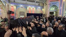 تشییع پیکر آیت الله شفیعی با حضور پرشور مردم خوزستان + فیلم