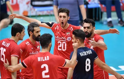 فدراسیون باید مثل خارجی&zwnj;ها از مربی ایرانی حمایت کند/ مربیان والیبال ایرانی چیزی از خارجی&zwnj;ها کم ندارند
