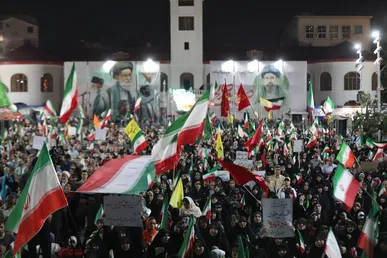 طنین نوای یا علی در میدان شهدای ذهاب رشت/ قرار هشتاد و نهم رشتوندان با نام امام علی متبرک شد+فیلم