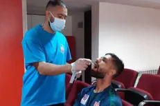 «بشار رسن» همراه با پرسپولیسی‌ها تست کرونا داد