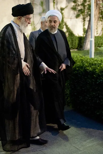 اطلاعیه دفتر نشر آثار آیت&zwnj;الله خامنه&zwnj;ای درباره شایعه انتخاب اعضای کابینه با نظر رهبری