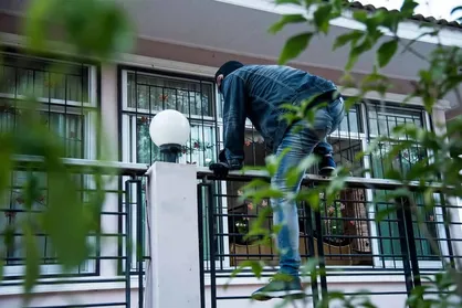 چگونه امنیت ویلا یا باغ خود را بیشتر کنید؟