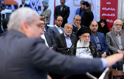 رهبر انقلاب: نباید اجازه دهید موانع پیش پای جوانان فعال ایجاد شود