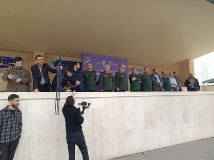 تجهیز ۴۸ قرارگاه جهادی بسیج سازندگی با حضور سردار سلیمانی+عکس