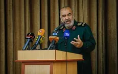 سرلشکر سلامی: تار مویی از یک ایرانی کم شود کُرک‌هاتان را به باد می‌دهیم / عوامل ترور سردار سلیمانی را می‌زنیم