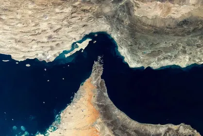 حق بیمه عبور از تنگه هرمز ۲۵ برابر شد