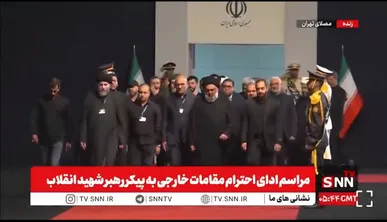 ادای احترام هیئتی متشکل از استانداران نجف اشرف و کربلای معلی و شخصیت‌های مجاهد عراق به پیکر مطهر قائد شهید امت + فیلم