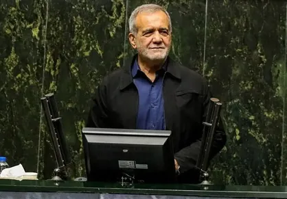پزشکیان: باید معیشت مردم را حل کنیم/ عامل تورم دولت و مجلس هستند/ برای مسائل آب دانشگاه&zwnj;ها و بخش خصوصی را درگیر کردیم+فیلم