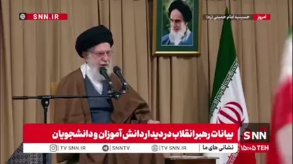 رهبر انقلاب خطاب به دانش&zwnj;آموزان و دانشجویان: قرآن را هر روز بخوانید حتی شده نیم صفحه