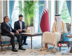 دیدار عراقچی با امیر قطر در دوحه