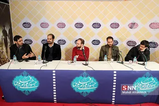 نشست نقد و بررسی مستند قائم مقام
