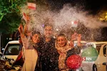 شادی مردم پس از برد تیم ملی ایران مقابل مراکش
