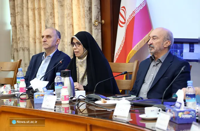 بی نظمی و غیبت اساتید در کلاس درس صدای رئیس دانشگاه تهران را درآورد/ امید: بینظمی و عدم حضور اساتید غیر قابل اغماض است بی نظمی و غیبت اساتید در کلاس درس صدای رئیس دانشگاه تهران را درآورد/ امید: بینظمی و عدم حضور اساتید غیر قابل اغماض است