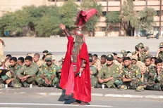 تعزیه خوانی هنرمندان کرمانی در یگان‌های ارتش مستقر در سیستان و بلوچستان