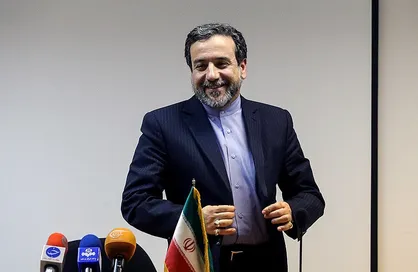عراقچی آزادسازی یک میلیارد دلار و توقف غنی سازی ۲۰ درصد را رد کرد