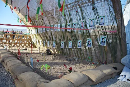 نمایشگاه دفاع مقدس و ایام محرم در دانشگاه آزاد رباط کریم برپا شد