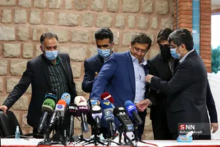 نشست فعالان فضای مجازی و نخبگان با عبدالناصر همتی