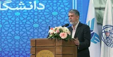 هنر استاد فرشچیان در سنت ریشه دارد اما به معاصر پرکشیده است