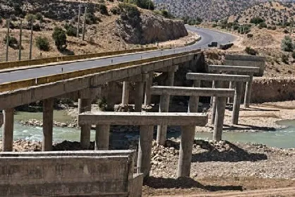 پل تنگ سریز به ۸۷ درصد پیشرفت رسید/تکمیل پروژه با جدیت پیگیری می&zwnj;شود