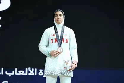 دبل برنز برای زهرا حسینی در بازی&zwnj;های آسیایی جوانان| درخشش دختر دهه هشتادی در بحرین+ فیلم