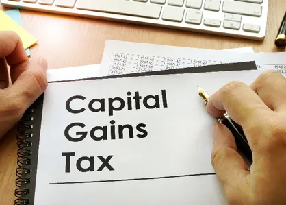 مالیات بر عایدی سرمایه تنها امید بازگشت نقدینگی به دامن تولید / CGT آزمون بزرگ مجلس یازدهم در برابر دلالان با نفوذ