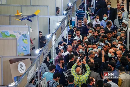 بازدید رئیس مجلس شورای اسلامی از رویداد عصر امید