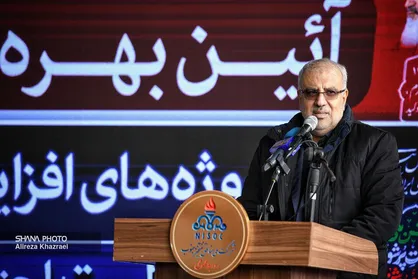افتتاح چند طرح و امضای هشت قرارداد توسعه میدان نفت و گاز تا پایان سال