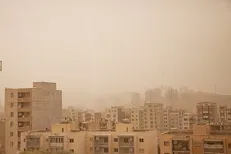 توده گرد و غبار، مهمان ناخوانده این روزها در کرمانشاه+فیلم