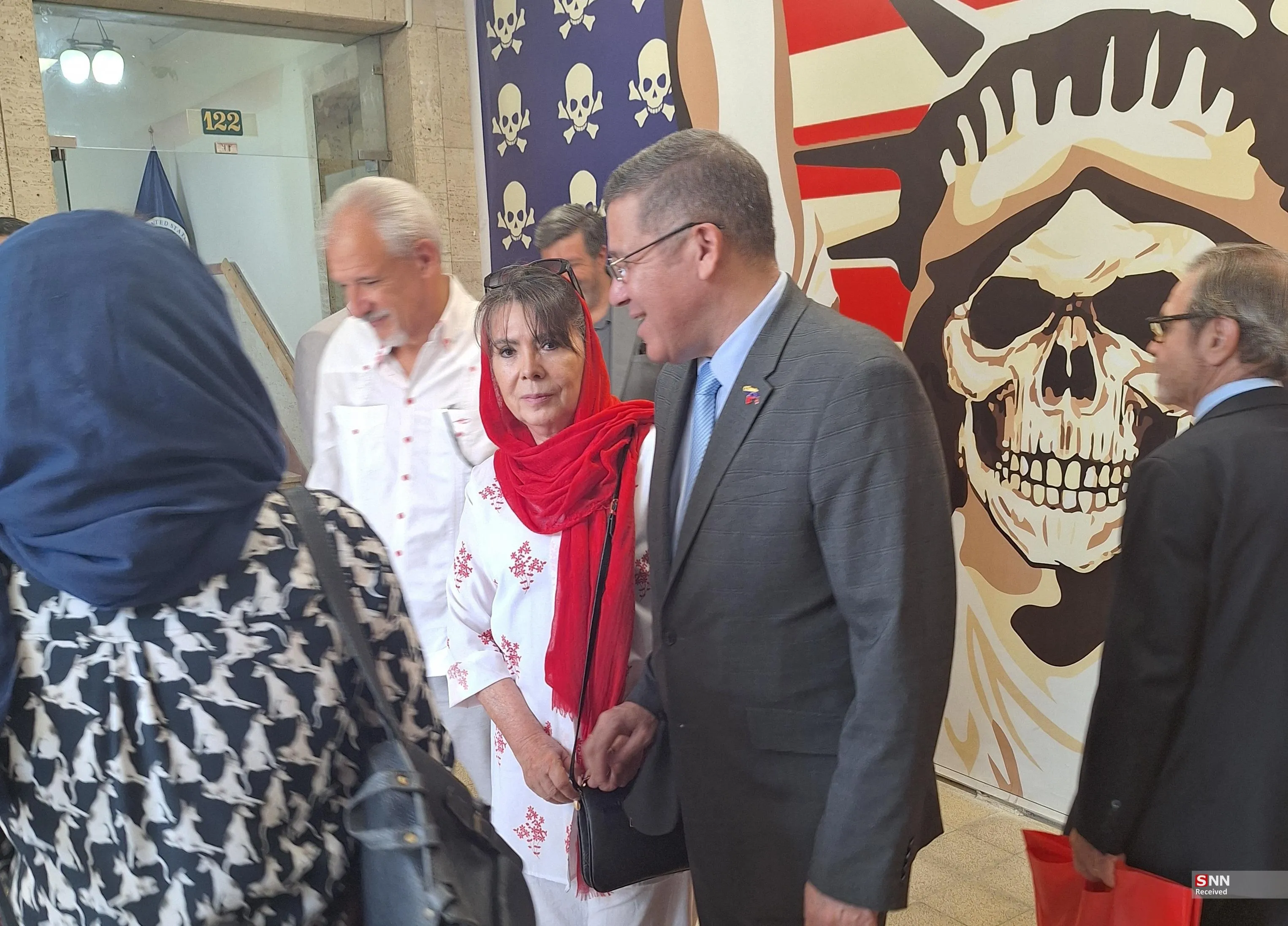 لانه جاسوسی