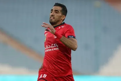 وحید امیری برای تمدید قرارداد به باشگاه پرسپولیس گفت