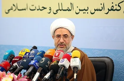 آیت الله اراکی: ایران جریان تکفیری را از میدان خارج کرد / ۲۳ آبان، سی و سومین همایش وحدت اسلامی
