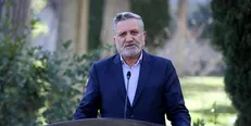تشکیل جلسات در راستای تحقق شعار سال، زیر نظر رئیس جمهور / هر تصمیمی در خصوص حقوق کارمندان گرفته شود به آن عمل می‌کنیم