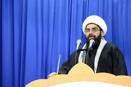 ۷ تشکل دانشجویی استان سیستان و بلوچستان اهانت به جایگاه امام جمعه زابل را محکوم کردند
