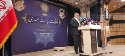شمس&zwnj;الدین حسینی: به عنوان یک سرباز آمده&zwnj;ام / طی ده سال گذشته رشد اقتصادی را شاهد نبودیم
