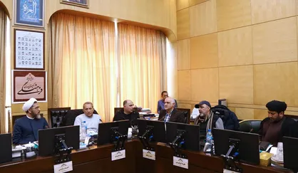 سینما باید مانند نفت پولساز باشد/ تأکید بر تشکیل نظام صنفی هنر