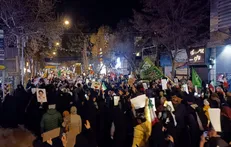 قابی متفاوت از قیام حماسی مردم بجنورد در عزای امام شهید+فیلم
