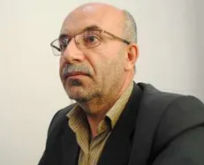 اگر برق مدرسه‌ای قطع شود یا جای من در فرمانداری است، یا مدیر توزیع نیروی برق اهواز!
