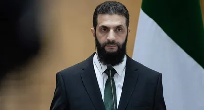 جولانی: روابط دوجانبه و منافع مشترک زیادی بین سوریه و روسیه وجود دارد /ما به تمام توافقات قبلی و تاریخ بزرگ این روابط احترام می&zwnj;گذاریم + فیلم