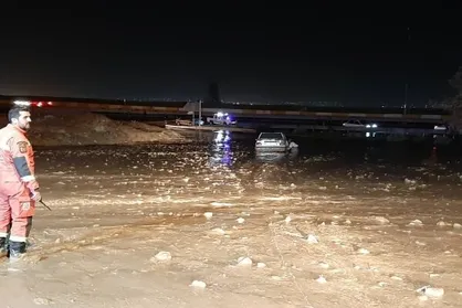 حضور زاکانی در منطقه سیل&zwnj;زده امامزاده داوود