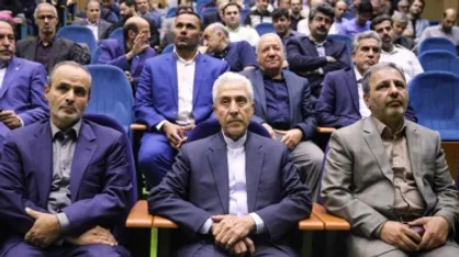 وزیر علوم در مراسم یادبود مادر استاد بازداشت شده دانشگاه تربیت مدرس حضور یافت