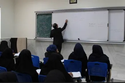 درد و دل&zwnj;های یک استاد حق&zwnj;التدریس اصفهانی/ لوله&zwnj;کش ساختمان از ما بیشتر حقوق می&zwnj;گیرد!