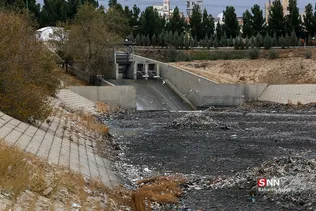 بازدید خبرنگاران از روند لایروبی نیروهای خدمات شهری شهرداری تهران