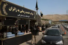 اصناف البرز برای خدمت‌رسانی به زائران پای کار آمدند/ استقرار ۱۲ موکب و اهدای یک میلیون بطری آب