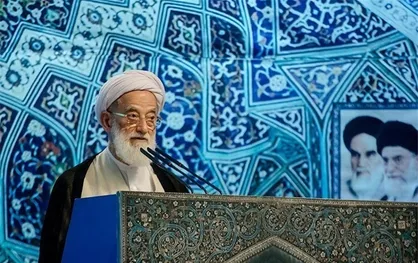 مسئولان تسلیم خواسته&zwnj;های دشمن نشوند/ دولتمردان برای حل مشکلات اقتصادی مردم همت کنند