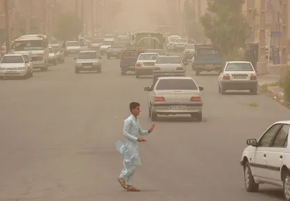 وزش باد شدید و گردوخاک در زابل/ آسمان آفتابی در پایتخت