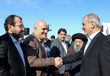 بازدید پزشکیان از &zwnj;غیزانیه، محله منبع آب و طرح فاضلاب