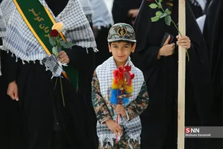 صبحگاه مشترک نیرو‌های مسلح در مسجد جمکران