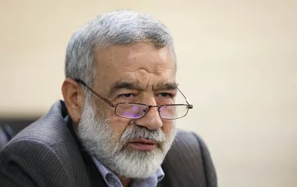 غضنفری: حمایت&zwnj;های رهبری از مسئولان به معنای تأیید کامل عملکرد آنان نیست